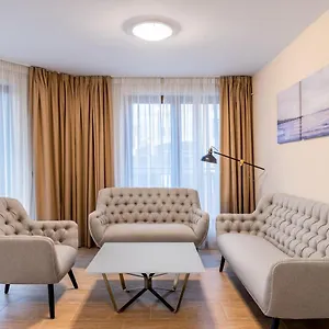 Chic 2bd Flat With Modern Furniture On Aldomirovska By Flat Mаnager דירה